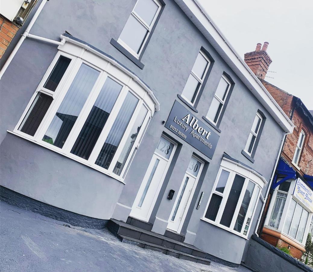 Albert Luxury Hottub & Jacuzzi Apartments Blackpool Exterior photo