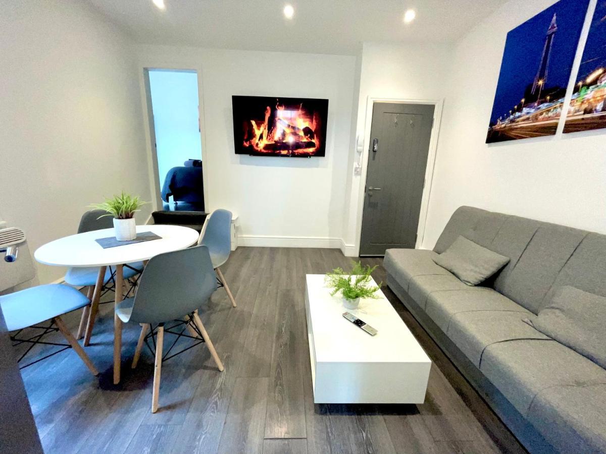Albert Luxury Hottub & Jacuzzi Apartments Blackpool Exterior photo